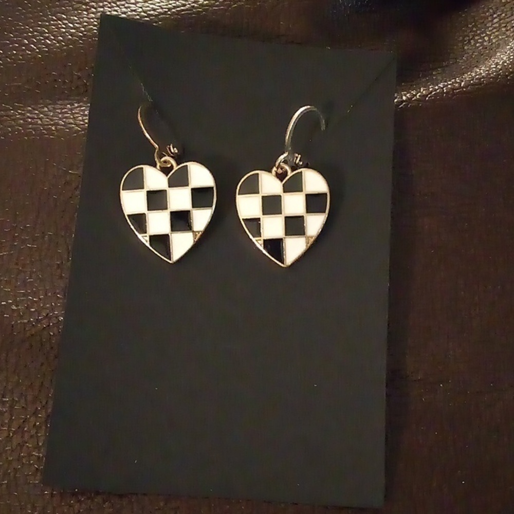 NWOT - Chessboard Heart Dangle Huggie Hoop Style Earrings